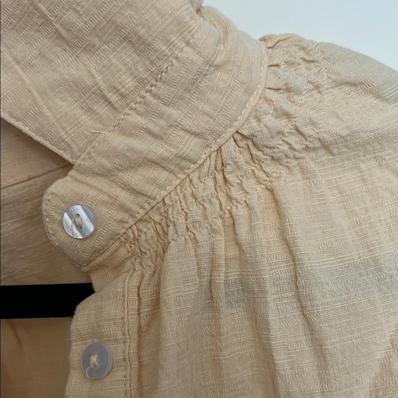 Light Yellow Button-Up Shirt - Picture 3 of 4